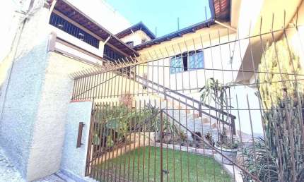 Casa com 4 quartos à venda no Estreito, Florianópolis  por R$ 1.180.000