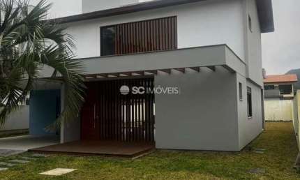 Casa em condomínio fechado com 3 quartos à venda no Cachoeira do Bom Jesus, Florianópolis  por R$ 1.869.000