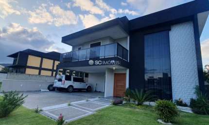 Casa em condomínio fechado com 4 quartos à venda no São João do Rio Vermelho, Florianópolis  por R$ 1.800.000