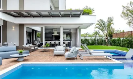 Casa com 5 quartos à venda em Jurerê Internacional, Florianópolis  por R$ 12.000.000