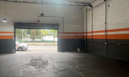 Barracão / Galpão / Depósito para alugar na Rua Francisco Lamas, Jardim Armênia, Mogi das Cruzes