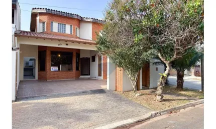 Casa em condomínio fechado com 3 quartos à venda na Rua Luiz Marthe, 360, Granja Olga II, Sorocaba