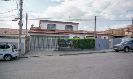 Casa com 4 dormitórios sendo 1 suíte  à venda em Votorantim SP