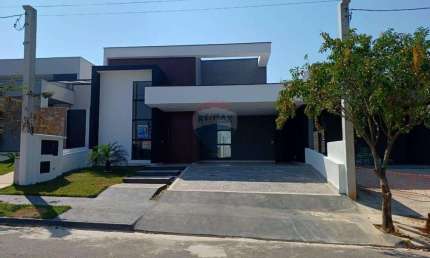 Casa para alugar no Condomínio Le France em Sorocaba SP