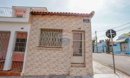 Casa à Venda Vila Barcelona Residencial/Comercial | 2 Quartos | 3 Vagas Cobertas | Terreno Esquina