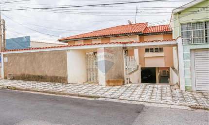 Excelente casa com 4 dorms sendo 1 suíte à venda na Vila Hortência - Sorocaba - São Paulo