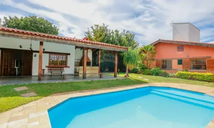 Casa à venda com  3 suítes e piscina no Jardim Bandeirantes em Sorocaba