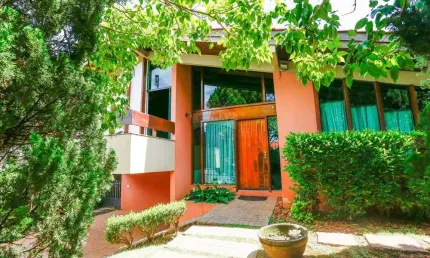 Casa à venda com  3 suítes e piscina no Jardim Bandeirantes em Sorocaba