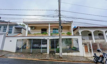 Casa à venda com 3 quartos (sendo 2 suítes) no Santa Rosália, Sorocaba