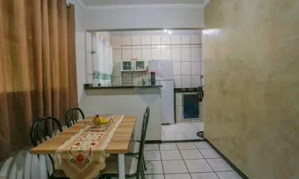 Casa com 2 quartos e 1 banheiro com 87m² a venda no Jardim Wanel Ville - Excelente Localização