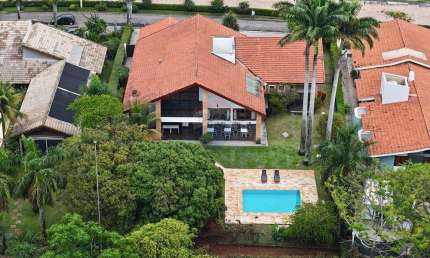 Casa no Condomínio Bosques de São Bento I, com 4 Suítes a venda em Sorocaba-SP