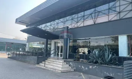 Galpão Comercial com 1.381 metros na Marginal Dom Aguirre Sorocaba, R$ 80.000,00