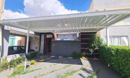 Casa de Condomínio para Aluguel no Horto Florestal 3