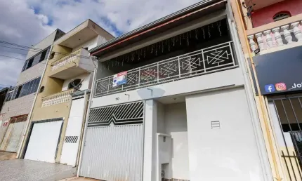 Casa á venda com 3 quartos, 1 suíte no Maria Eugenia, Sorocaba-SP