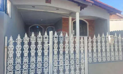 Casa à venda com 3 quartos no Parque São João em Votorantim - SP