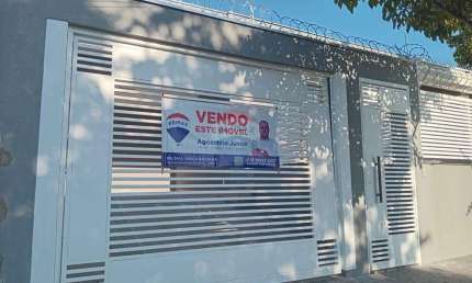 Casa à Venda com 3 suítes no Jardim América em Sorocaba
