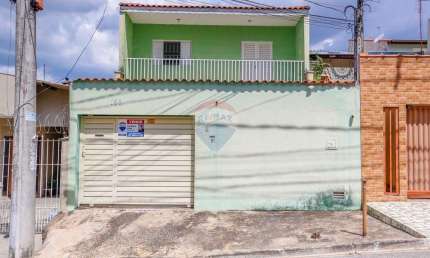 Sobrado à Venda com 4 quartos no Jardim São Guilherme em Sorocaba