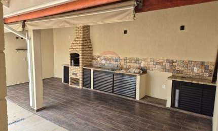 Casa Ampla para locação com Área Gourmet no Village Salermo – Conforto e Lazer!