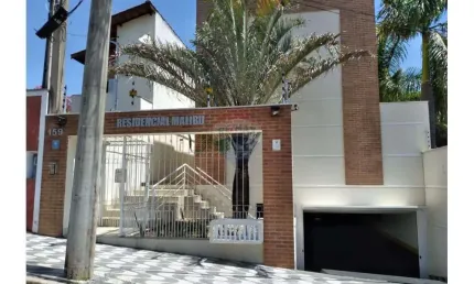 Loft com 1 dormitório e duas garagens para alugar, 65 m² por R$ 2.129,89/mês - Jardim São Carlos - Sorocaba/SP