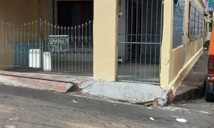 Casa  de 02 pisos no bairro são raimundo,aceita financiamento ,aceita  fgts