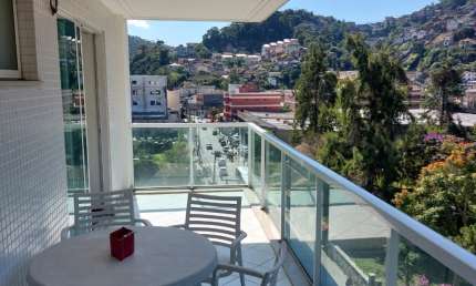 Oportunidade no Centro da cidade, 3 suites e 2 vagas.