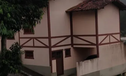Casa em condomínio fechado com 2 quartos para alugar na Rua Rachel Rodrigues de Oliveira, Tijuca, Teresópolis