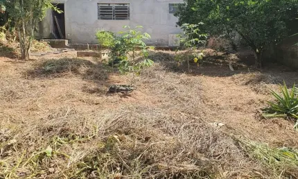 Terreno em bairro supervalorizado com 347 m², sendo 10 metros de frente.