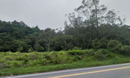 Terreno de 9.146m² localizado na Rodovia Índio Tibiriçá no km 50 na cidade de Ribeirão Pires. Aceita Permuta!