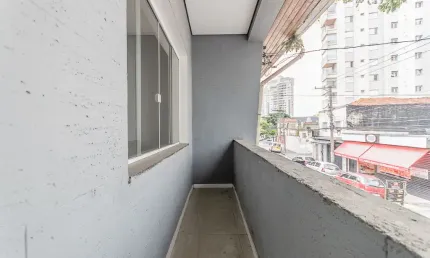 Imóvel localizado a 3 quadras da rua senador flaquer, comércio importante de santo andré.