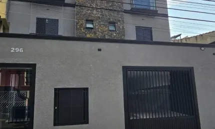 Cobertura com 100,60 m² em prédio sem condomínio com elevador!