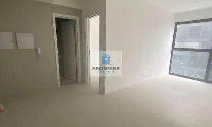 Quarto e sala no melhor da barra, com vaga de garagem privativa