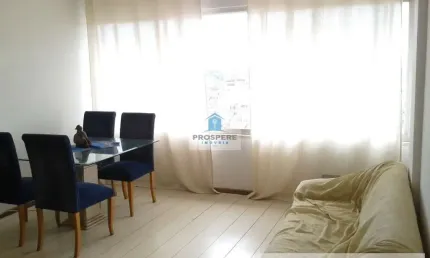 Apartamento na federação de 2 quartos, sendo 1 suíte e 2 vagas de garagem.