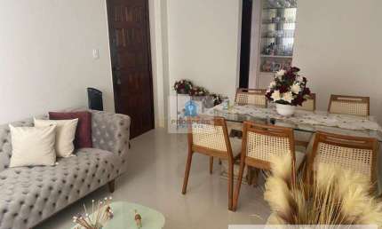 Apartamento em Amaralina, 2 quartos, 2 banheiros, 1 vaga de garagem, área de serviço completa.
