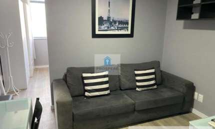 Apartamento mobiliado tipo flat no Corredor da Vitória.