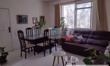 Apartamento em Amaralina, 3 quartos revertido para 4 quartos, sendo 2 suítes, 1 vaga de garagem, área de serviço e dependência completa.