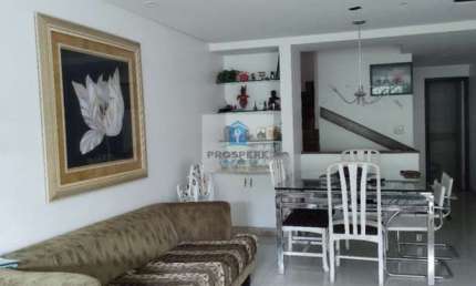 CASA no condomínio fechado tipo village no bairro cidadela