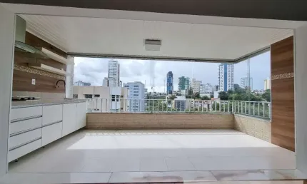 Apartamento nascente. 190 m², 4 quartos sendo 2 suítes com closet, 2 vagas de garagem, Ondina