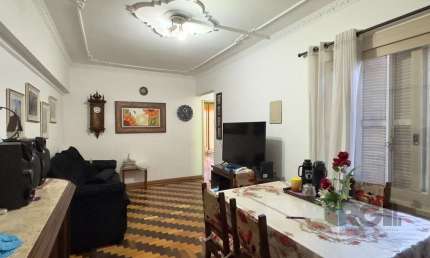 APARTAMENTO 3 DORMITÓRIOS DE 99M², COM SACADA, EM FRENTE À SANTA CASA NO CENTRO