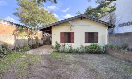 Casa com 2 quartos à venda na Rua Marechal Hermes, 271, Camaquã, Porto Alegre