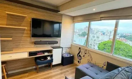 Apartamento de 1 quarto com suíte, mobiliado e 1 vaga de garagem na cidade baixa