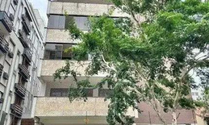 Excelente Apartamento Para Comprar  Próximo ao Hospital Moinhos de Vento com 196