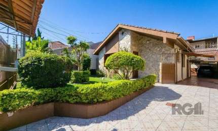 Casa 4 dormitórios à venda Tristeza Porto Alegre/RS