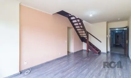 Excelente cobertura de 211m² com 3 dormitórios e 1 vaga.