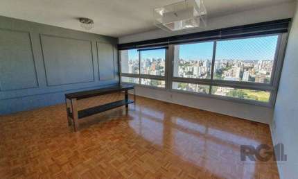 Apartamento 4 dormitórios à venda Moinhos de Vento Porto Alegre/RS