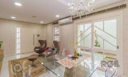 Casa com 4 quartos à venda na Rua Folha da Tarde, 49, Cristal, Porto Alegre