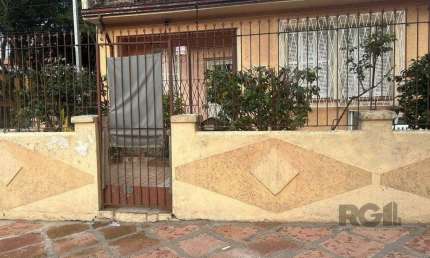 Casa 3 dormitórios à venda Partenon Porto Alegre/RS