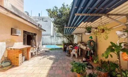 Casa com 3 quartos à venda na Rua Silva Só, 147, Santa Cecília, Porto Alegre