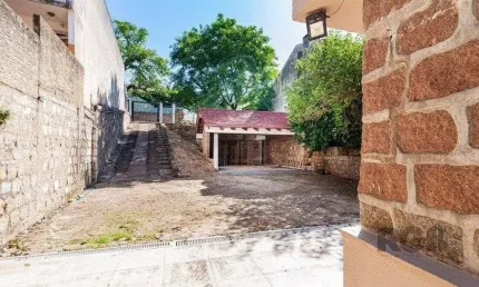 Terreno à venda na Rua Matias José Bins, 410, Três Figueiras, Porto Alegre