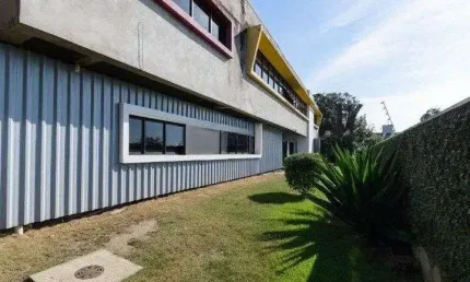 Prédio à venda na Avenida Taquary, 128, Cristal, Porto Alegre