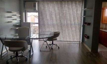 Sala comercial à venda na Rua Almirante Barroso, 735, Floresta, Porto Alegre